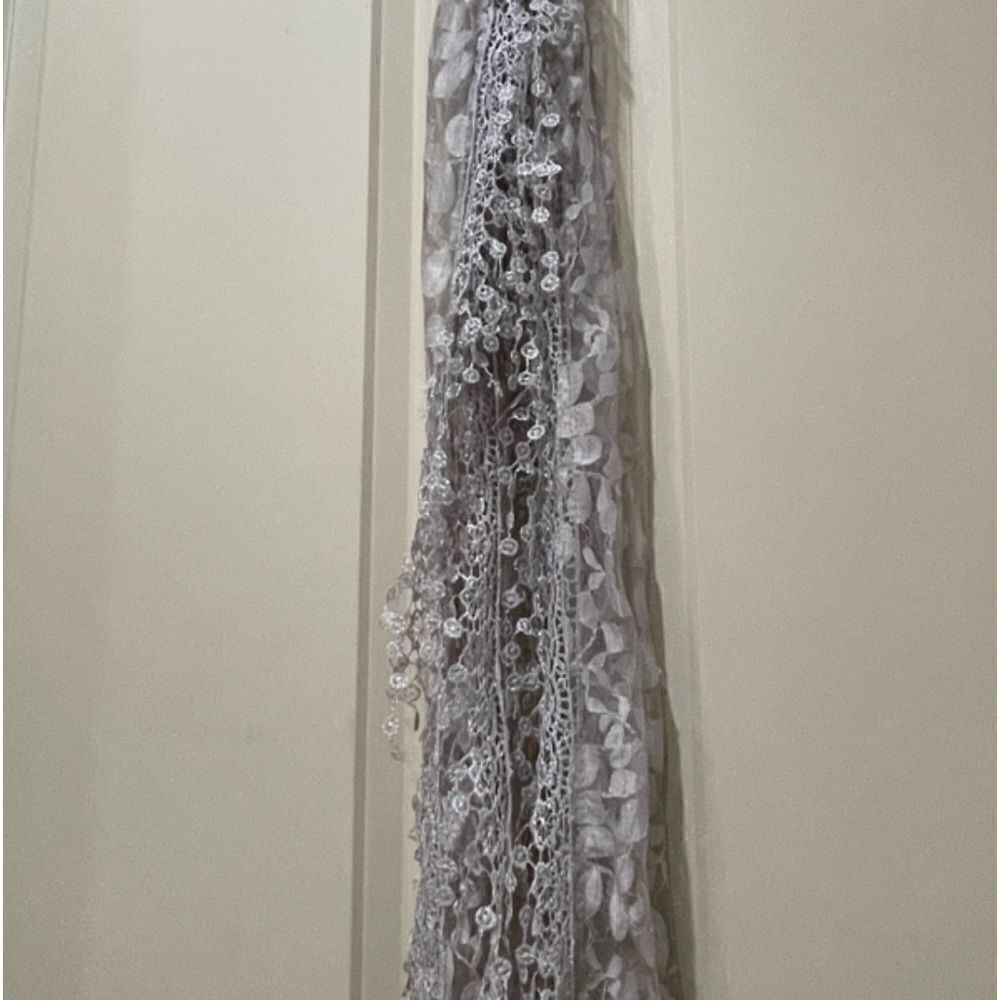 GRAY SILVER Lacey Delicate Pretty Scarf